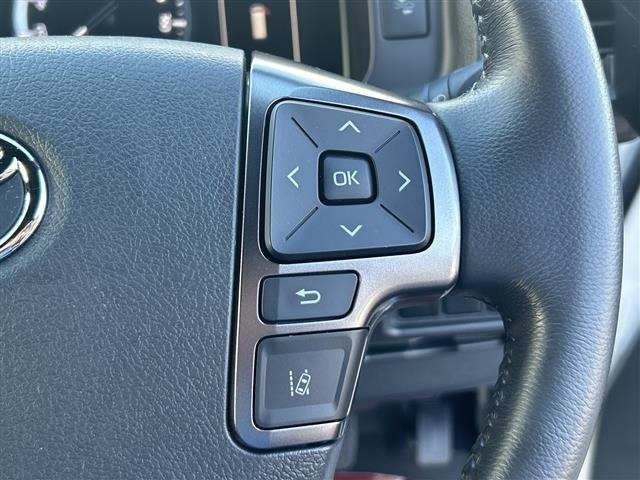 Toyota HIACE VAN 2023 8001081-11