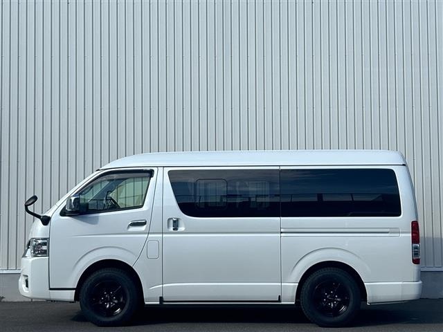 Toyota HIACE VAN 2023 8001081-18