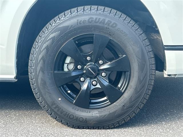 Toyota HIACE VAN 2023 8001081-19