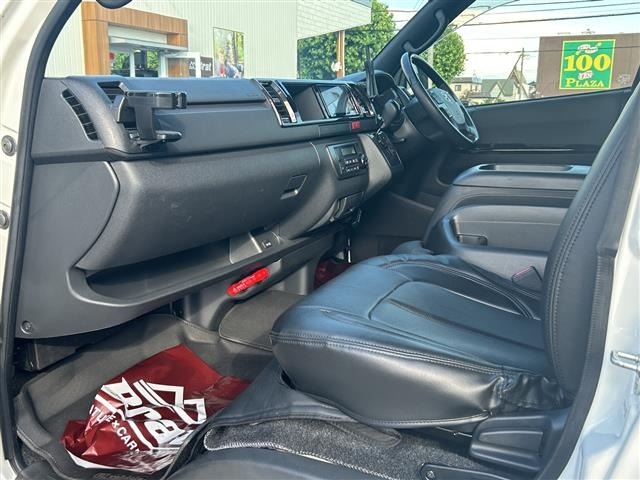 Toyota HIACE VAN 2023 8001081-8