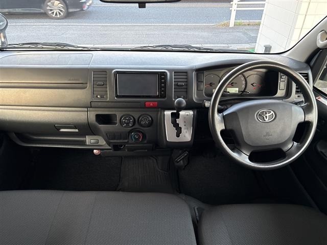 Toyota HIACE VAN 2015 8001082-12