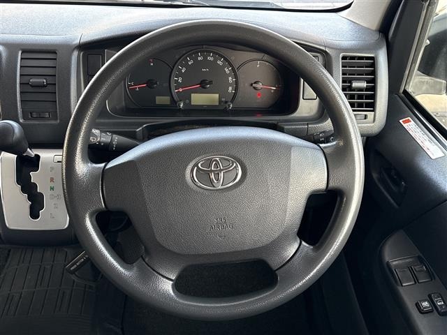 Toyota HIACE VAN 2015 8001082-20