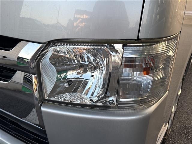Toyota HIACE VAN 2015 8001082-5