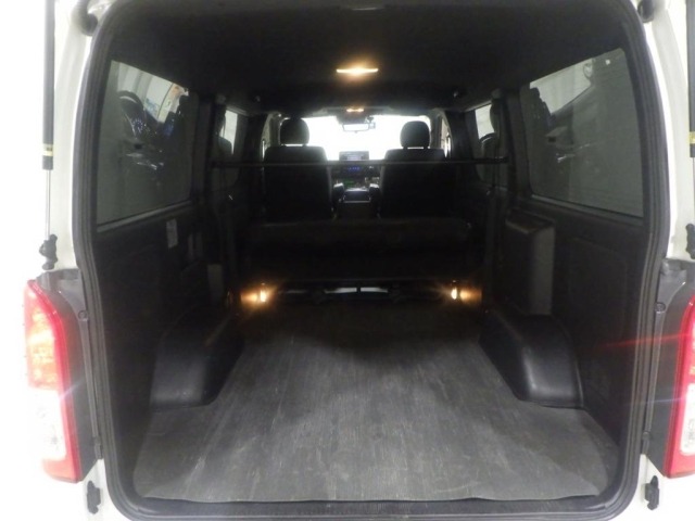 Toyota HIACE VAN 2021 8001923-3