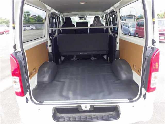 Toyota HIACE VAN 2026 8001933-4