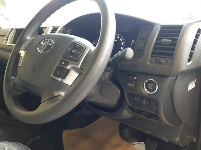 Toyota HIACE WAGON 2025 8006252-9