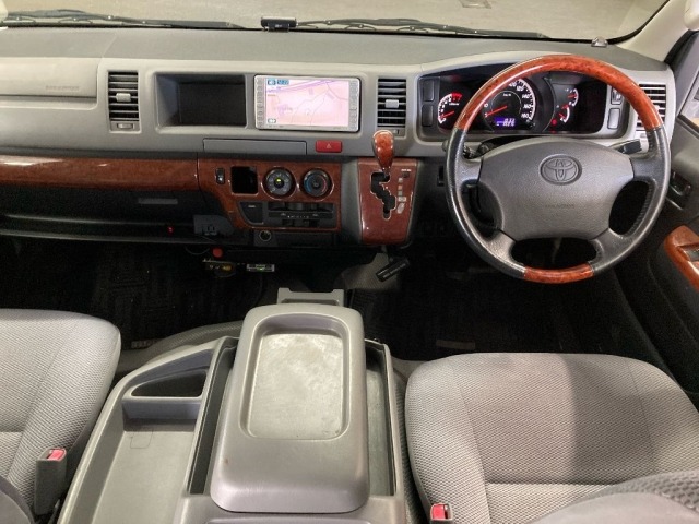 Toyota HIACE WAGON 2006 8006341-3