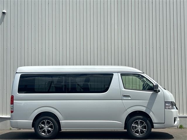 Toyota HIACE WAGON 2026 8006839-3