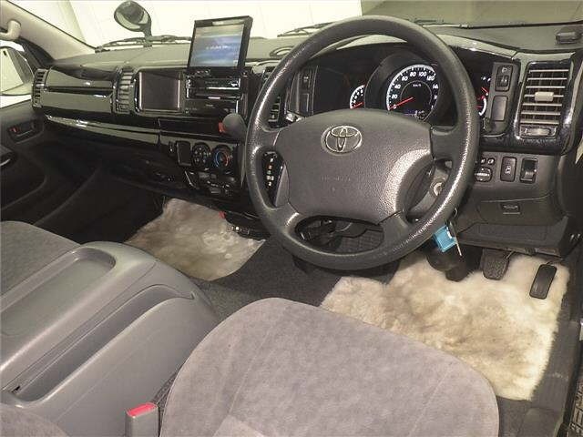 Toyota HIACE WAGON 2008 8006998-3