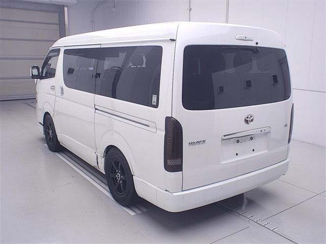 Toyota HIACE WAGON 2023 8007000-1