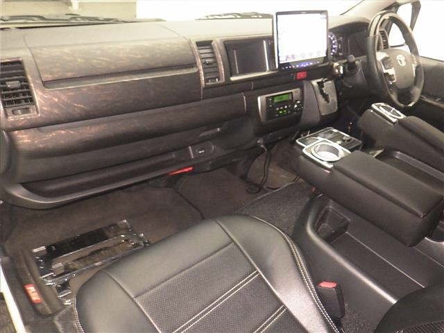Toyota HIACE WAGON 2023 8007000-4