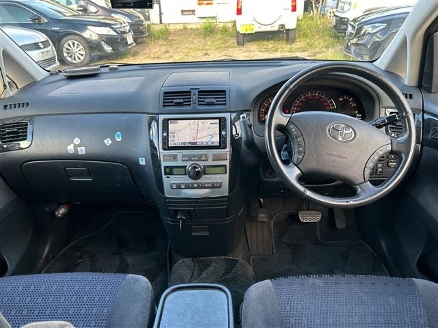 Toyota IPSUM 2004 8014732-10
