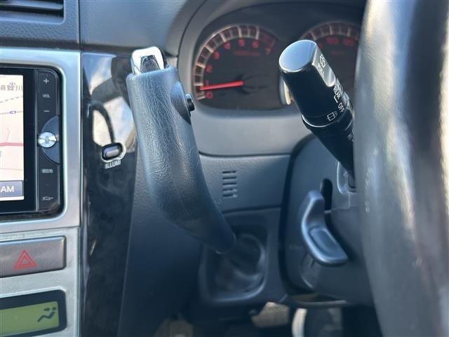 Toyota IPSUM 2004 8014732-16