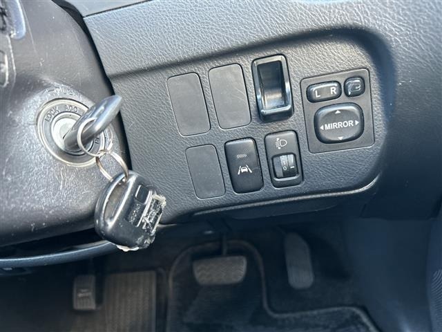 Toyota IPSUM 2004 8014732-17