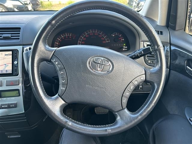 Toyota IPSUM 2004 8014732-19