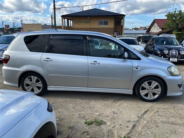 Toyota IPSUM 2004 8014732-22