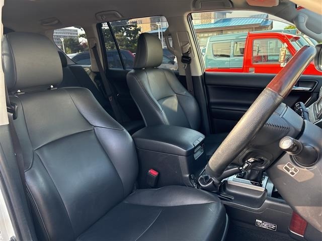 Toyota LAND CRUISER PRADO 2016 8015637-8