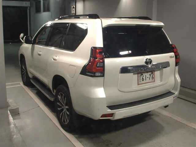 Toyota LAND CRUISER PRADO 2021 8015649-1