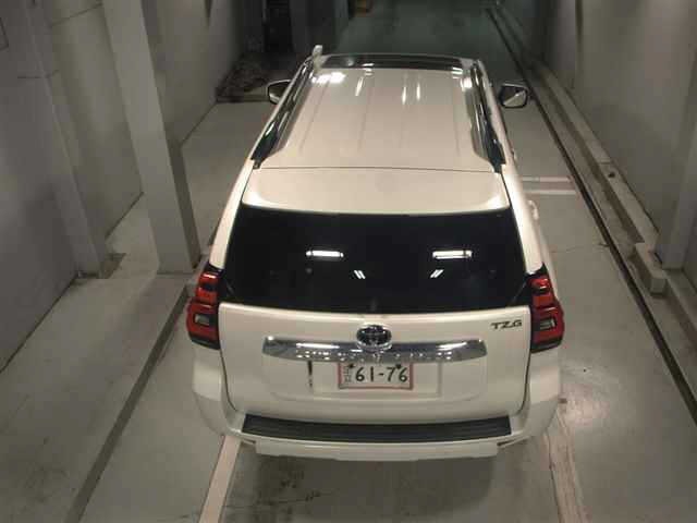 Toyota LAND CRUISER PRADO 2021 8015649-7