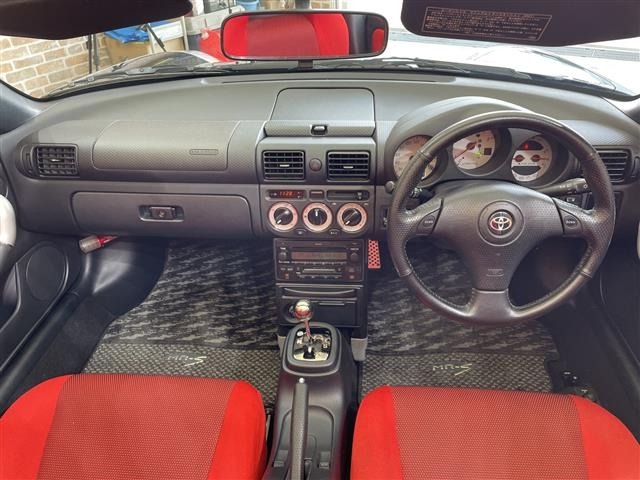 Toyota MR-S 2003 8002532-18