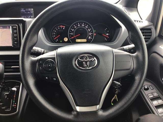 Toyota NOAH 2019 8006943-5