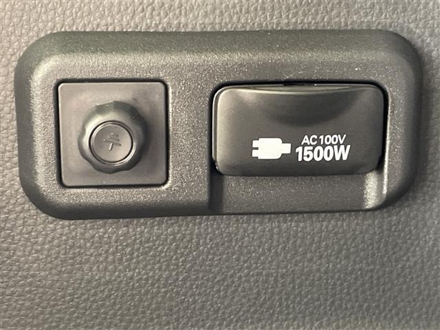 Toyota NOAH 2025 8009030-2