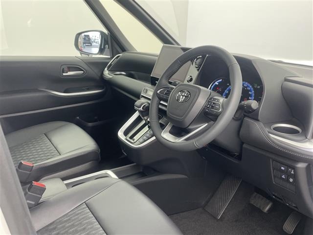 Toyota NOAH 2025 8009030-6
