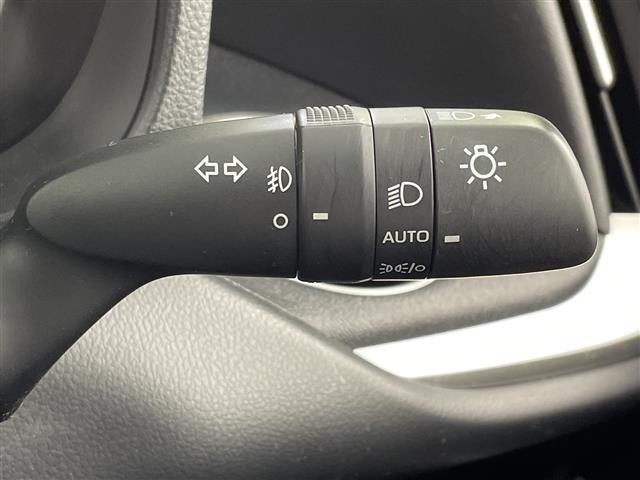 Toyota NOAH 2022 8009389-5