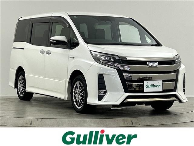 Toyota NOAH 2018 8009516-0