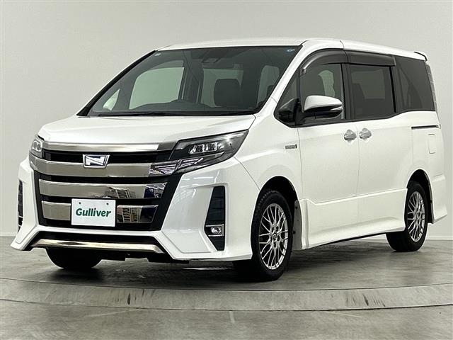 Toyota NOAH 2018 8009516-12