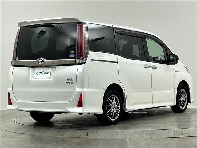 Toyota NOAH 2018 8009516-20