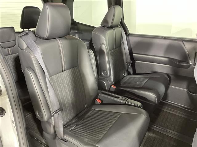 Toyota NOAH 2024 8009655-10