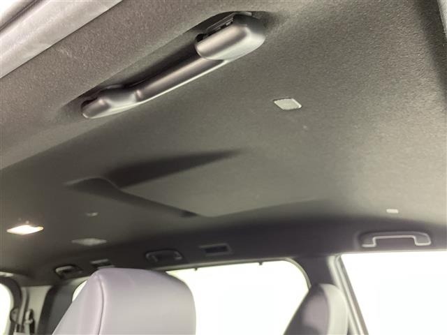 Toyota NOAH 2024 8009655-12