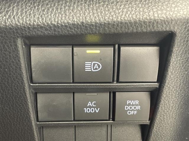 Toyota NOAH 2025 8009682-11