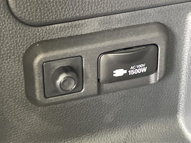 Toyota NOAH 2025 8009682-6
