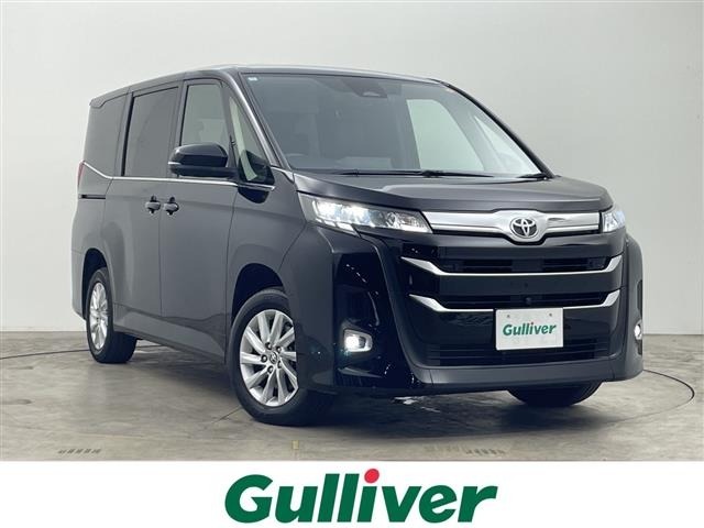 Toyota NOAH 2022 8009881-0