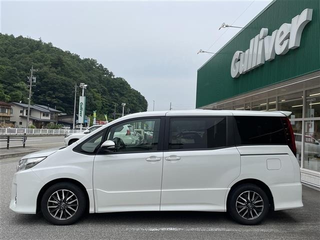 Toyota NOAH 2016 8009929-17