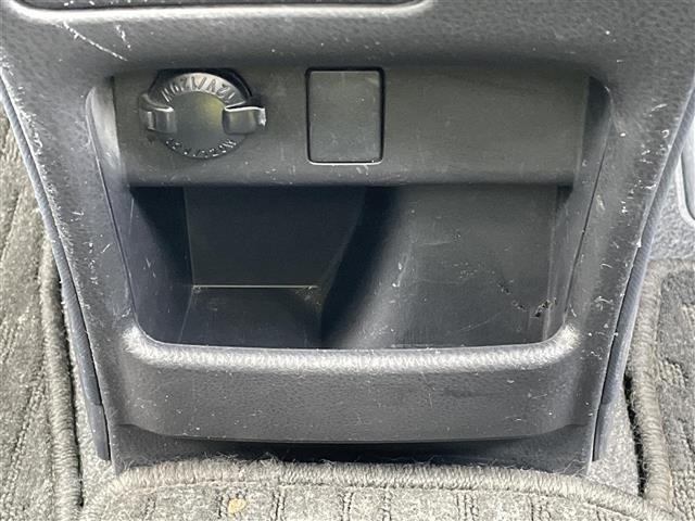 Toyota NOAH 2016 8009929-2