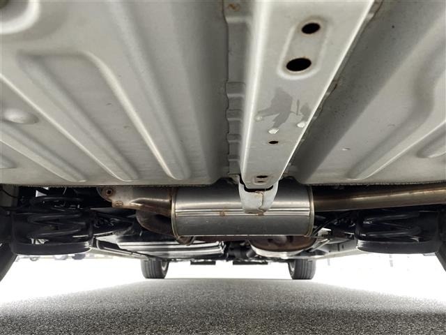 Toyota NOAH 2016 8009929-5