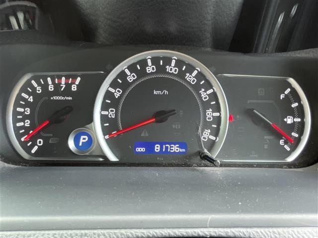 Toyota NOAH 2016 8009929-6