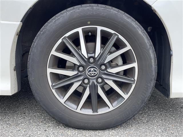 Toyota NOAH 2016 8009929-7