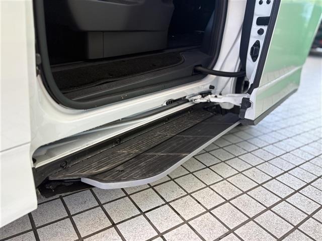 Toyota NOAH 2026 8009931-18