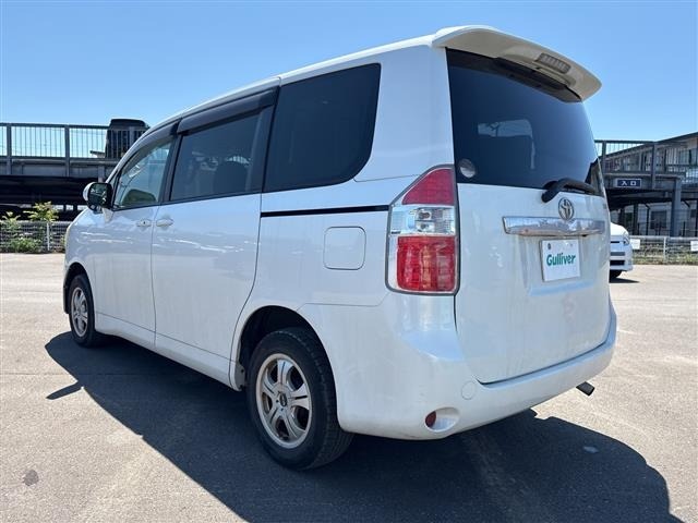 Toyota NOAH 2008 8009959-1