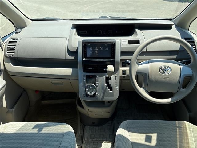 Toyota NOAH 2008 8009959-2