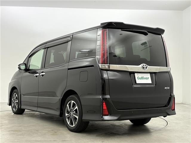 Toyota NOAH 2019 8009960-4