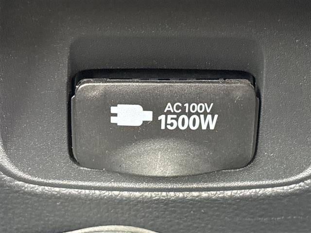 Toyota NOAH 2022 8009983-6