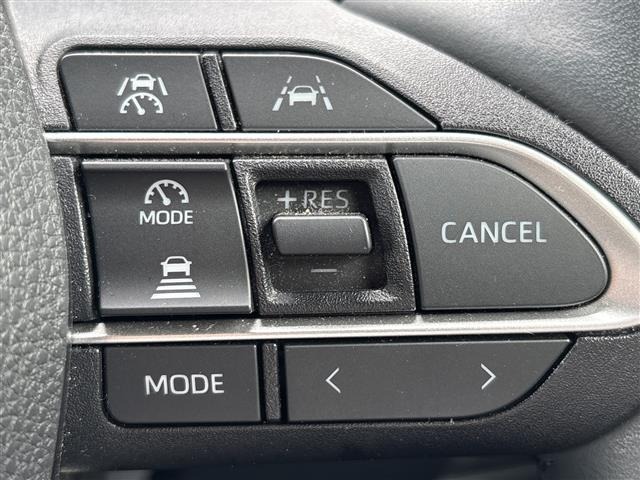 Toyota NOAH 2022 8009983-7