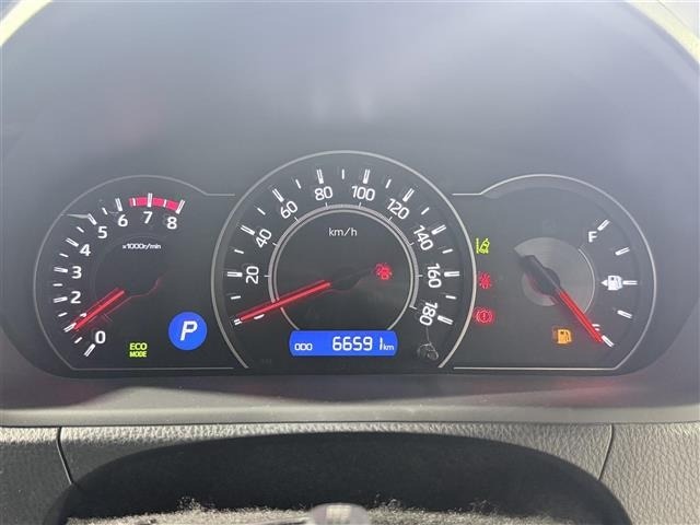 Toyota NOAH 2018 8010017-3