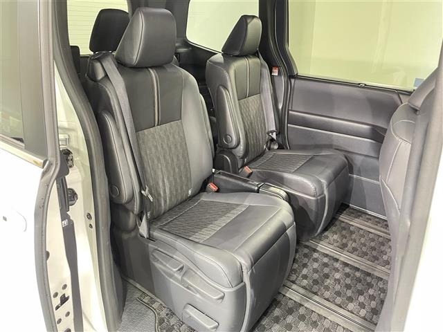 Toyota NOAH 2024 8010055-11