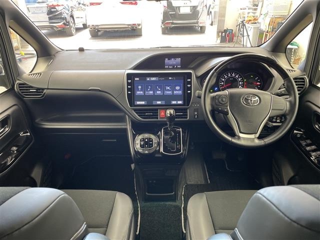 Toyota NOAH 2019 8010075-14